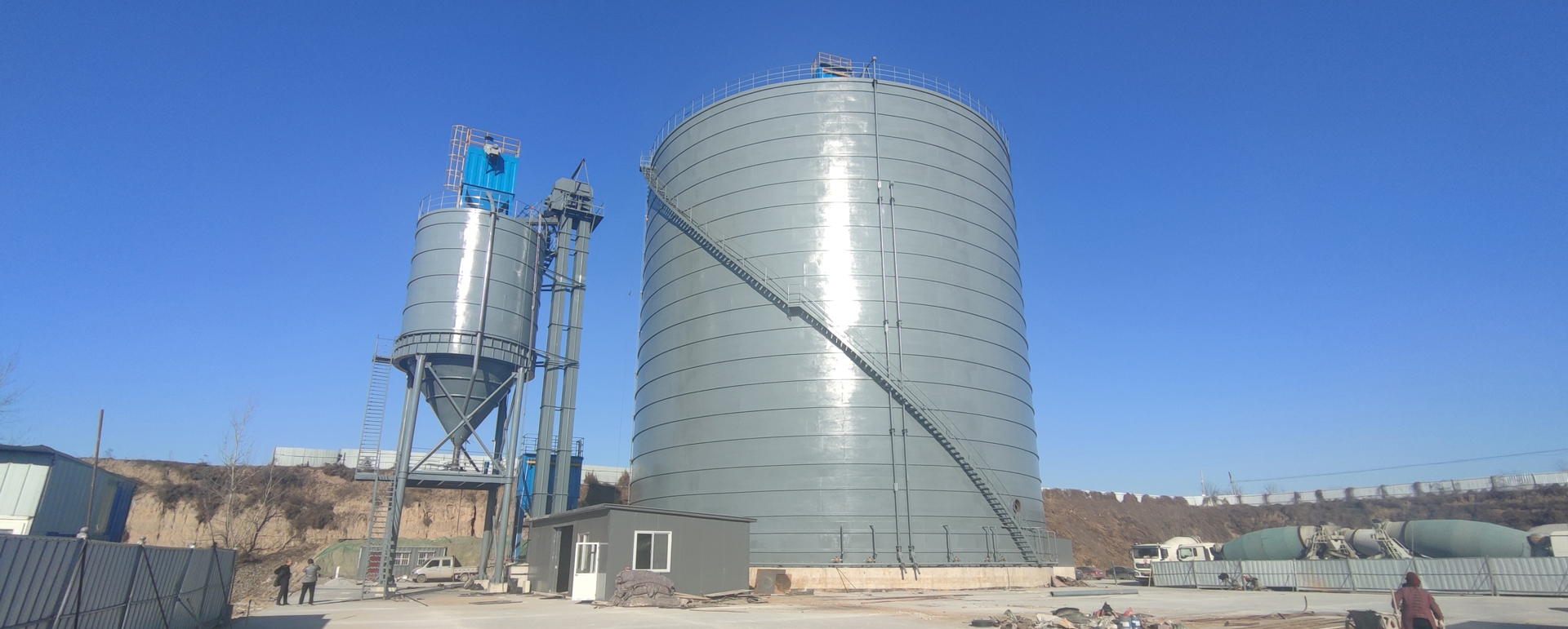 cement-silo